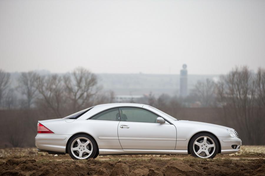  Mercedes-Benz CL63 AMG 2001 года  (фото 12 из 12)
